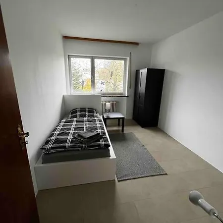 Wohlfuehlen Mit Viel Raum Und Garten Am Rhein *