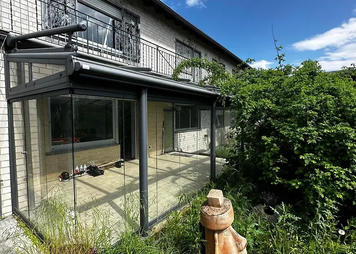 Wohlfühlen Mit Viel Raum Und Garten Am Rhein Andernach