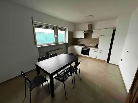 Wohlfühlen Mit Viel Raum Und Garten Am Rhein Apartment